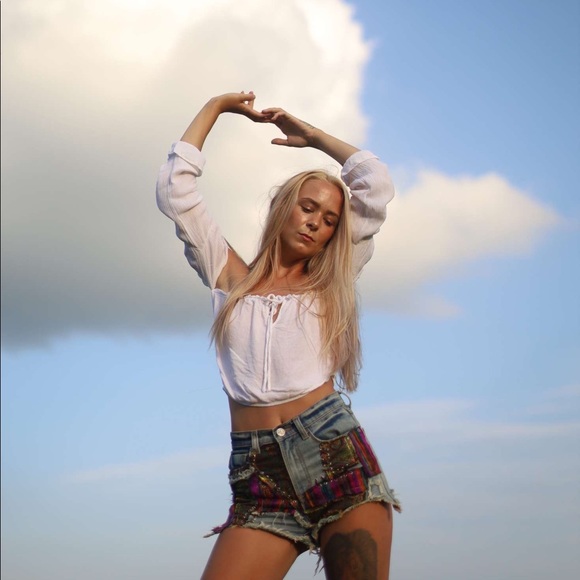 Meet your Posher, Mallory! - Picture 10 of 14